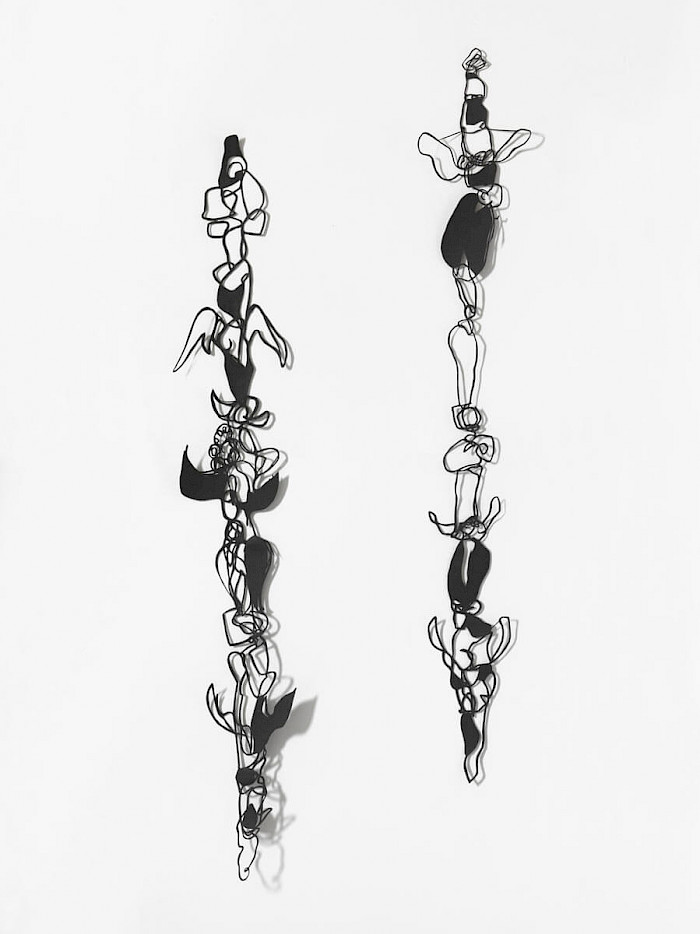 Totems1+2, 2021, Cutout, Tonpapier, 20x135cm