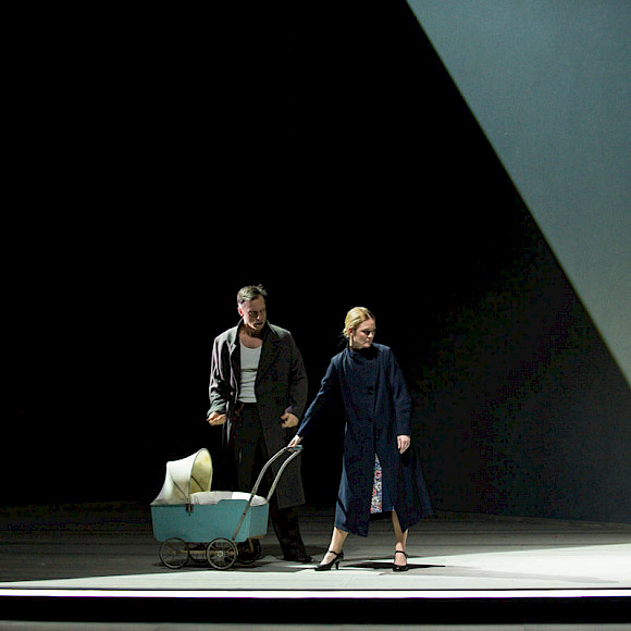 Stadttheater Klagenfurt, Bühne: Etienne Plus